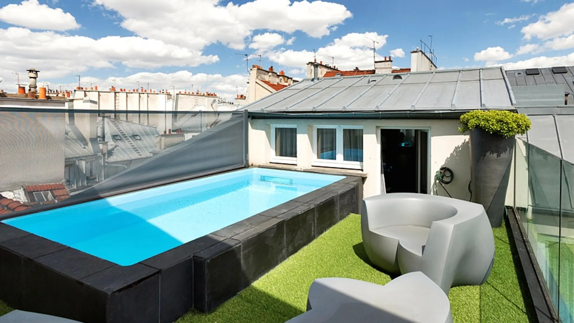 Hotell 1k Paris