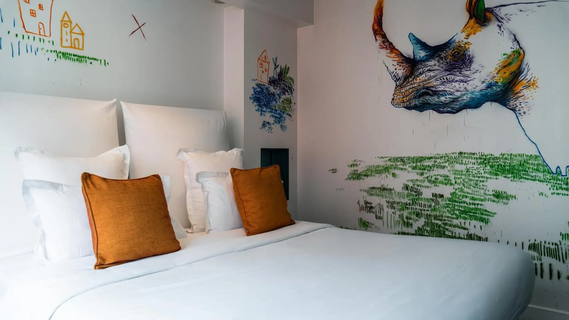 Hotel 1k 4*