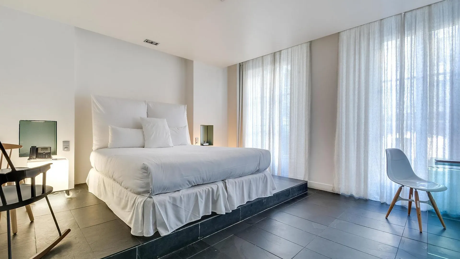 Hotel 1k 4*
